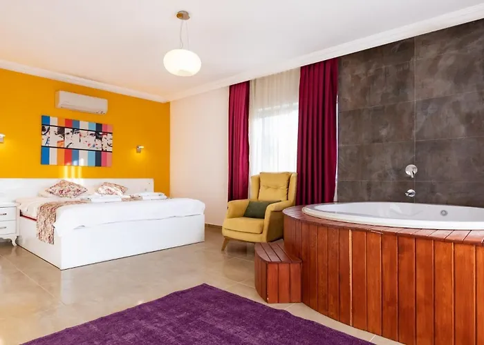 Luxury 3 Bedroom In Uzumlu Village
