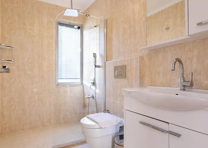 Luxury 3 Bedroom In Uzumlu Village Vila *