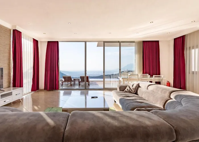 Luxury 3 Bedroom In Uzumlu Village Vila Kalkan