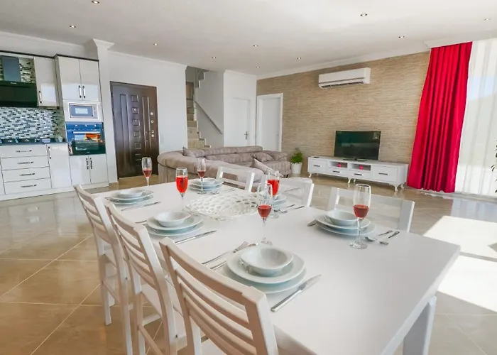 Luxury 3 Bedroom In Uzumlu Village Villa Kalkan